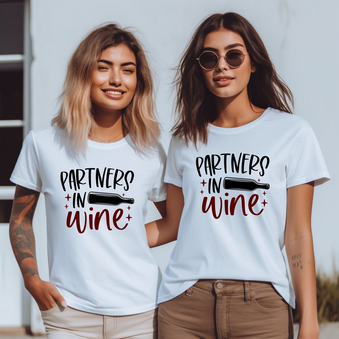 Unisex atostogų marškinėliai: Partners in wine