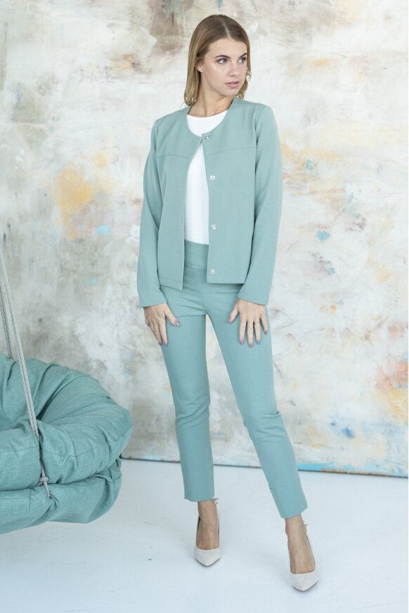 Pants that combine classics, comfort and love, in various colors