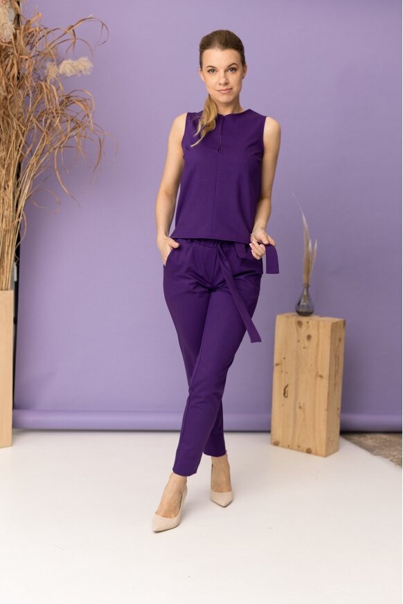 Smagiosios violetinės kelnės