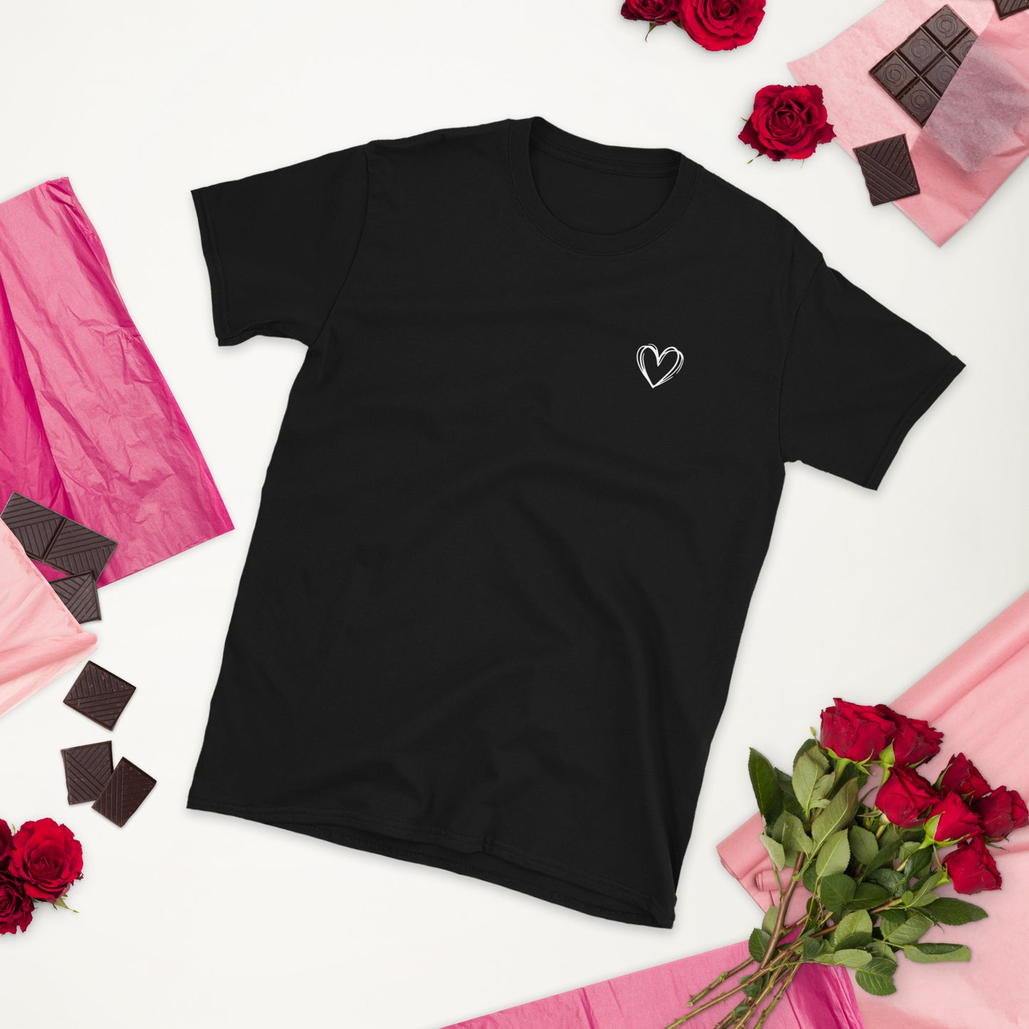 Unisex marškinėliai: Ranka piešta širdelė