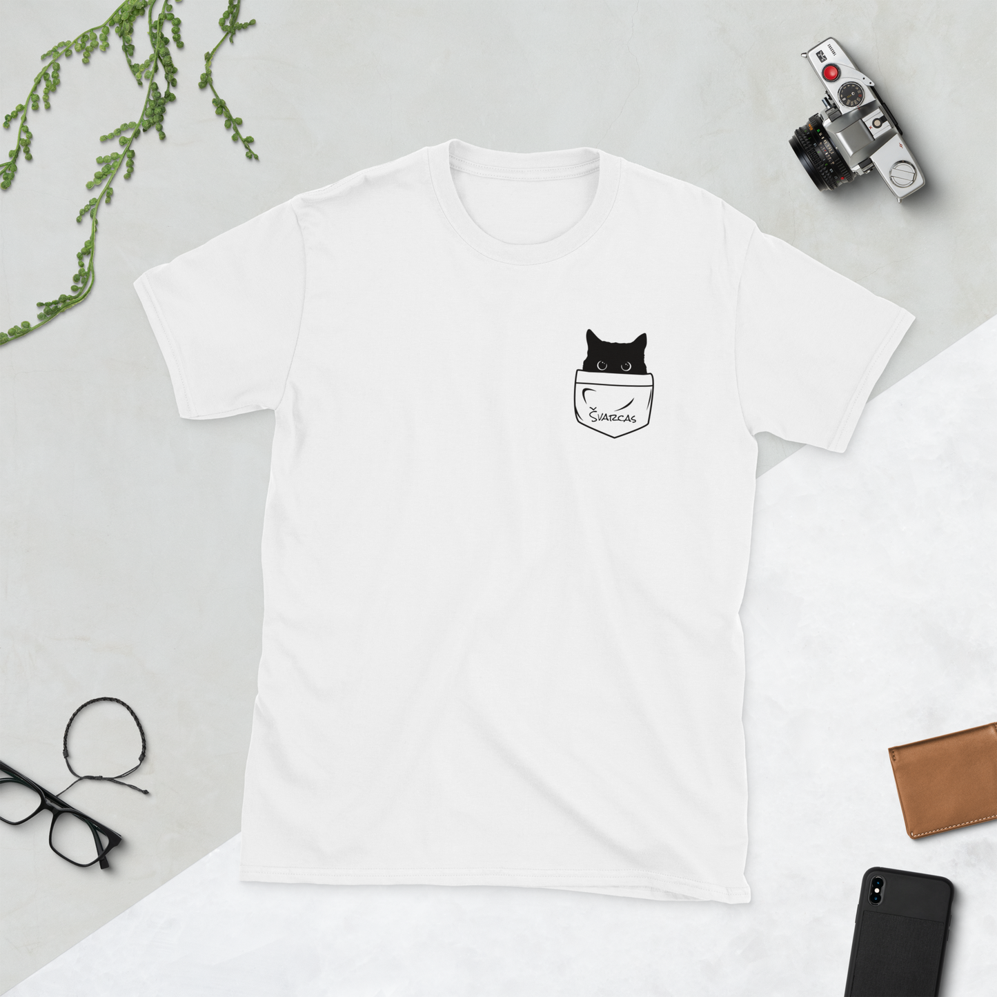Personalizuoti unisex marškinėliai: Katinas kišenėje (basic)