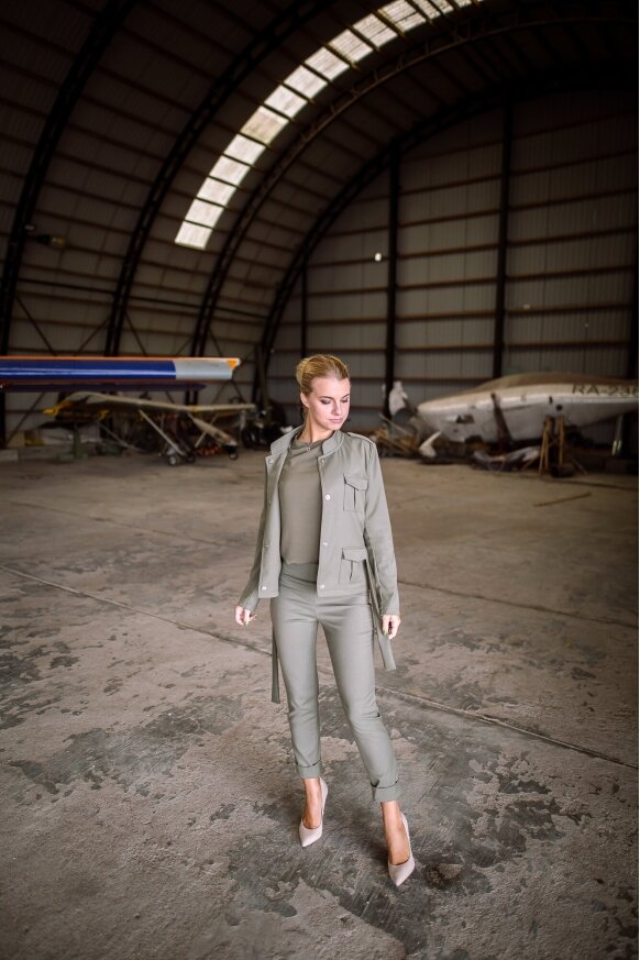 Pants that combine classics, comfort and love, in various colors