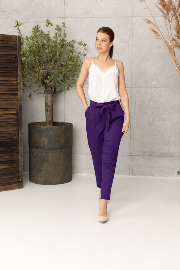 Prašmatnios violetinės kelnės
