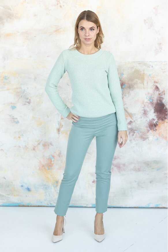 Pants that combine classics, comfort and love, in various colors