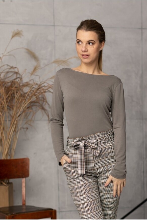 Blouse with long sleeves, various sizes